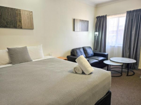 Ascot Lodge Motor Inn